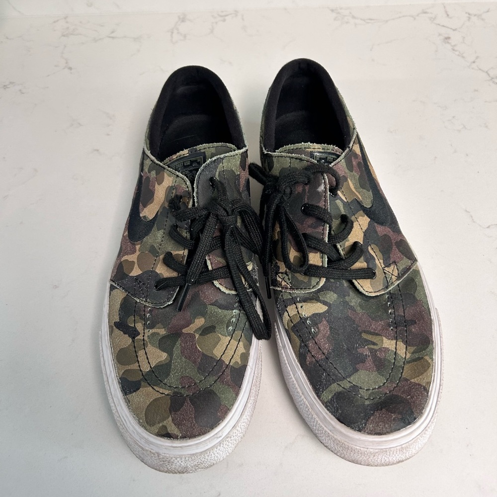 Camo Janoskis